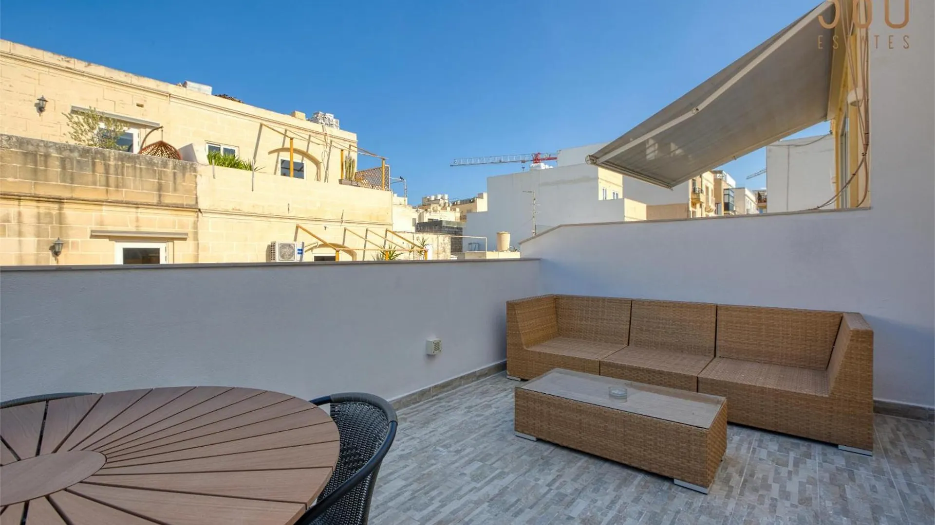 Central Sliema 2Br Stay With Private Balcony By 360 Estates
