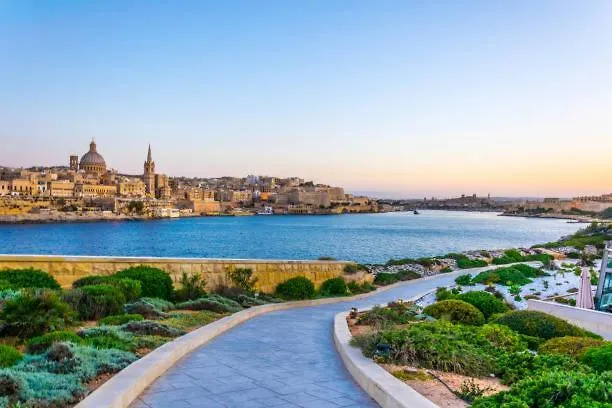 Apartment Central Sliema 2Br Stay With Private Balcony By 360 Estates Malta