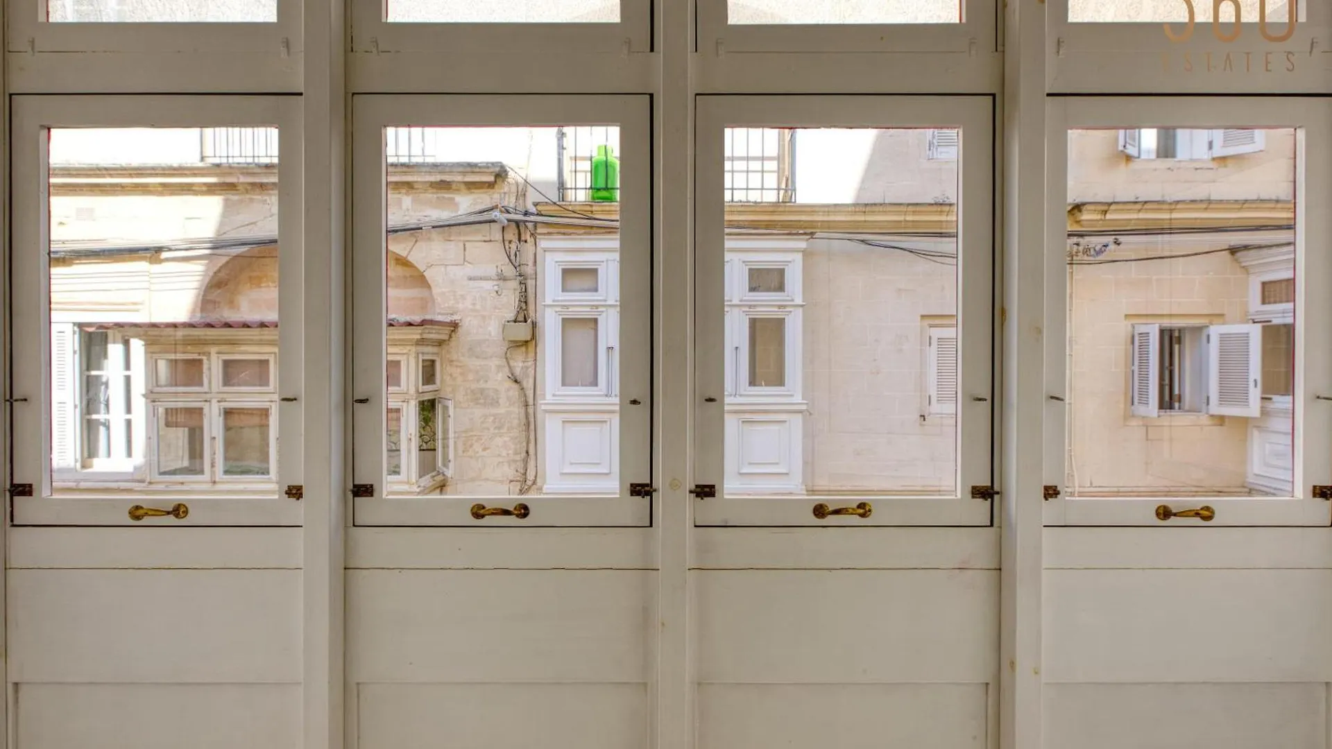 Central Sliema 2Br Stay With Private Balcony By 360 Estates